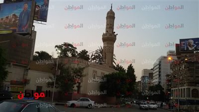 صور| استعدادات ما قبل عزاء والدة زوجة المنتج الفني رضا السبكي 