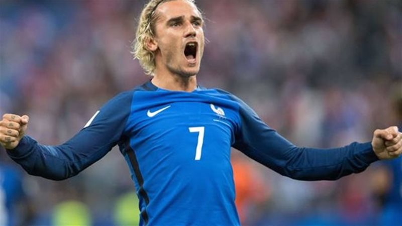 جريزمان لاعب فرنسا