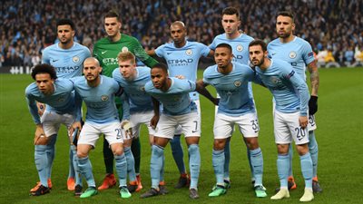 مانشستر سيتي يحتفل بالبريميرليج في الإمارات