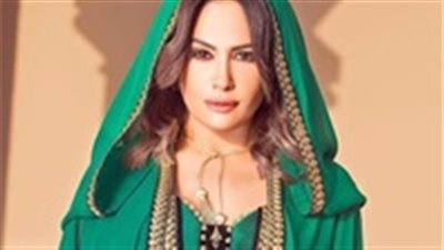 هند صبري تتألق باللون الوردي عبر الإنستجرام