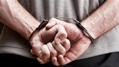القبض على عاطلين بحوزتهما حشيش وسلاح أبيض بالبحيرة 