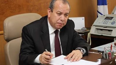 محافظ دمياط يصدر قرارا بتشكيل لجنة لتوزيع بنود الخطة الاستثمارية 