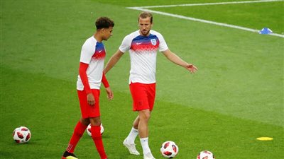 فيرديناند يؤازر منتخب إنجلترا من المدرجات أمام كولومبيا