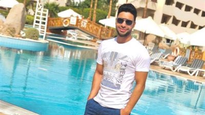 أحمد جمال يمازح معجب سأله عن عدم تعليقه على مبارايات الدور الـ 16 بكأس العالم