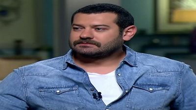 فيديو.. عمرو يوسف يحكي عن سبب شهرته وتعامله مع الأطفال