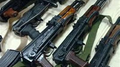 ضبط 4 بنادق آلي و100 طلقة بحوزة تاجر سلاح في العسيرات بـ سوهاج