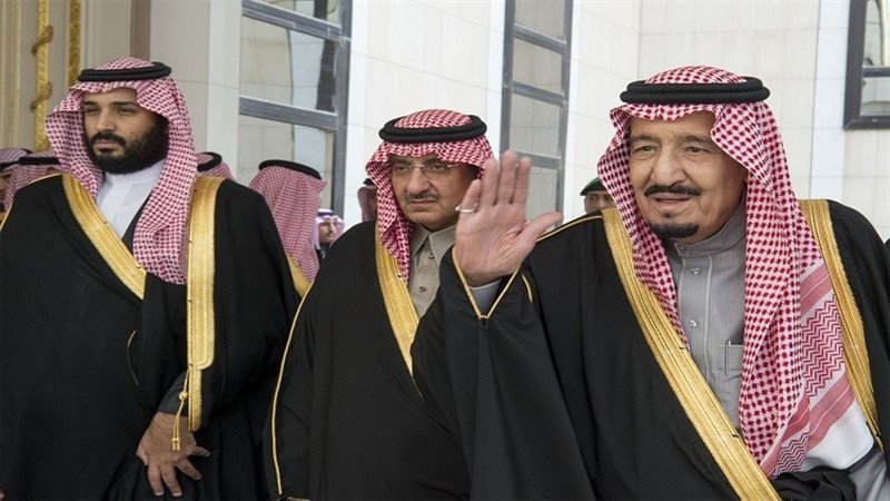 العاهل السعودي وولي