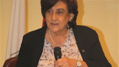 السيسي يهنئ الدكتورة 