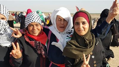فلسطينيات يشاركن في فعاليات كسر الحصار ومسيرة العودة