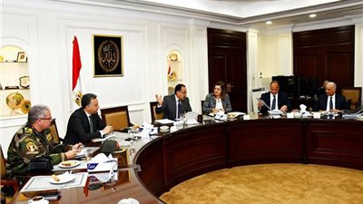 رئيس الوزراء يتابع مشروع تطوير محور المحمودية بمحافظة الإسكندرية