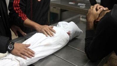 النيابة تأمر بتشريح جثة طفل عثر عليه متوفى بغرفة نومه بـ