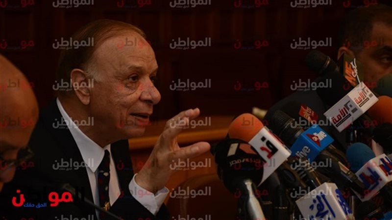 محافظ  القاهرة  عاطف