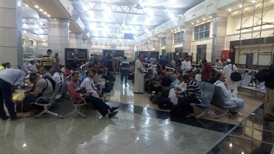 رفع درجة الاستعداد بموانئ البحر الأحمر لبدء سفر العمالة للخليج 