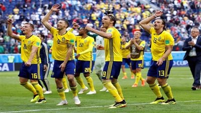 السويد بالقوة الضاربة لمواجهة انجلترا