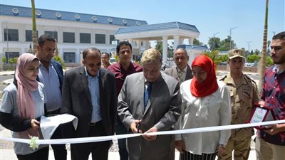 محافظ الإسماعيلية يفتتح أكبر معرض للمستلزمات الزراعية 