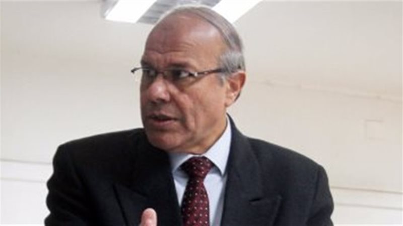  الدكتور أحمد عبد
