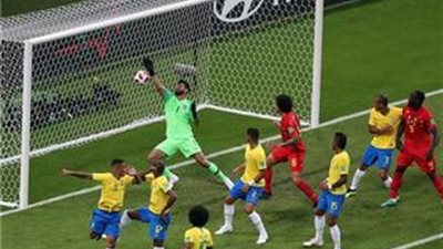 كاسيميرو يدافع عن فيرناندينيو بعد الخسارة أمام بلجيكا