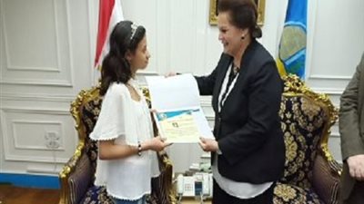 المهندسة نادية عبده تكرم أول الجمهورية فى الحديث التليفزيوني