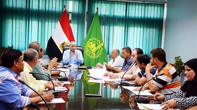 محافظ القليوبية يجتمع بجهات الولاية على أراضي الدولة