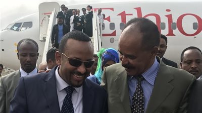 اثيوبيا واريتريا يعلنان انتهاء حالة الحرب بين البلدين