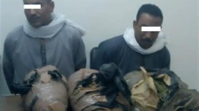 ضبط إثنين من العناصر الإجرامية الخطرة سبق اتهامهما في 17 قضية سابقة بقنا