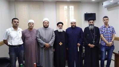 وكيل أوقاف الإسكندرية يقدم التهنئة لـ وكيل البطريركية الجديد