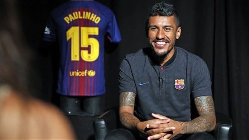 باولينيو لاعب برشلونة
