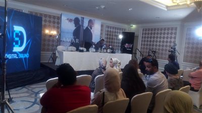 صور.. مؤتمر صحفي للمطرب المغربي عبدالحفيظ الدوزي للإعلان عن تعاقده مع 