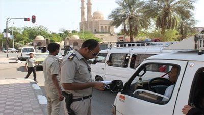 حملات موسعة على مواقف السيارات لمنع رفع تعريفة الركوب بـ الجيزة والقاهرة