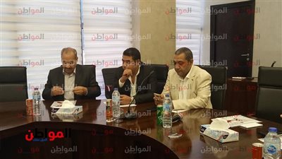 صور..  بدء استعدادات مؤتمر الإعلان عن المشروعات الاستثمارية بالعاصمة الإدارية الجديدة
