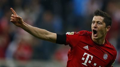 ليفاندوفسكي يحسم مستقبله مع بايرن ميونخ 