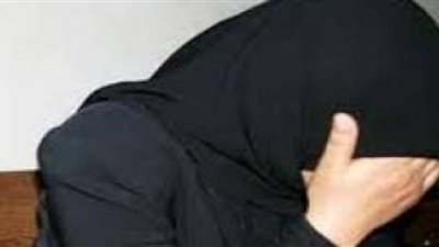 بمساعدة عشيقها.. القبض على سيدة في السويس سرقت سيارة زوجها