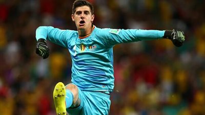 كورتوا يعادل رقم أسطورة مانشستر يونايتد 