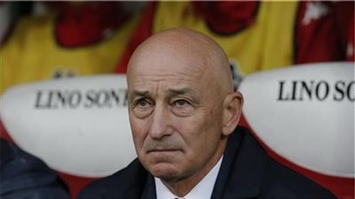 مدرب صربيا السابق يقترب من تدريب الفراعنة
