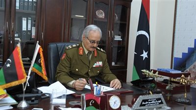 موانيء النفط الليبية تجبر حفتر على تعديل قراراته الأخيرة