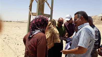 رئيس مدينة القوصية تتفقد قطعة أرض لإنشاء منطقة حرفية بـ مير 