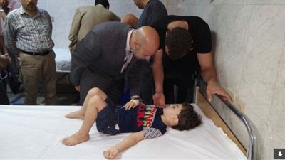 صور.. محافظ الشرقية يطمئن على الحالة الصحية لمصابي 