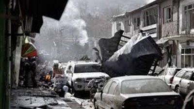مسئول أفغاني: مصرع 10 أشخاص وتدمير مئات المنازل في حادثة أنزلاق أرضي في 