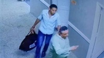 صور .. الكاميرات تنقذ مستقبل ممرضة من تهمة سرقة جهاز صدمة القلب في مستشفى اليوم الواحد