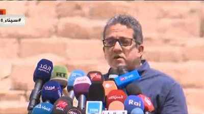 وزير الآثار: البعثة المصرية الألمانية تكتشف بئرًا بعمق 30 متر