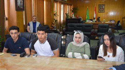 محافظ الاسماعيلية لـ طلاب إعلام جامعة سيناء: لابد من تصحيح الرسالة الإعلامية