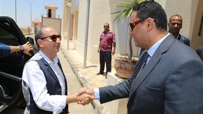 وزير الصناعة وسكرتير عام المنوفية يتفقدان مجمع الصناعات بـ المطورين