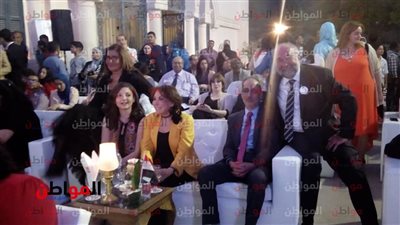 صور.. وصول لبنى عبد العزيز إلى حفل تدشين مؤسسة 