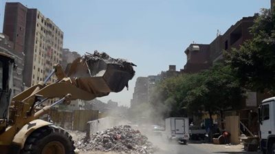 حي الزيتون يشن حملة مكبرة لإزالة الإشغالات ورفع كفاءة الشوارع
