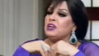 فيديو.. فيفي عبده: أنا ولا بفهم في السياسة ولا الدين 