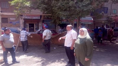 صور.. حملات مكثفة  لرفع كافة الإشغالات بحدائق حلوان