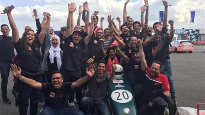 صور.. هندسة عين شمس تفوز بجائزة أفضل تصنيع وتكلفة في مسابقة 