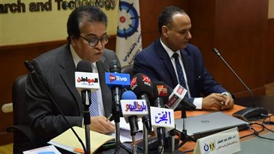 بعد قليل.. خالد عبدالغفار يُكرم طلبة هندسة حلوان 