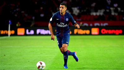 حاتم بن عرفة يطالب ديشامب بالتنحي