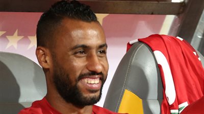 فيديو.. جماهير الأهلي: اللي يغور يغور عندنا حسام عاشور.. صلي على الحبيب فتحي بـ 100 لاعيب